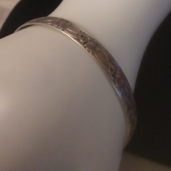 Vintage Bangle - Picture 5 of 6